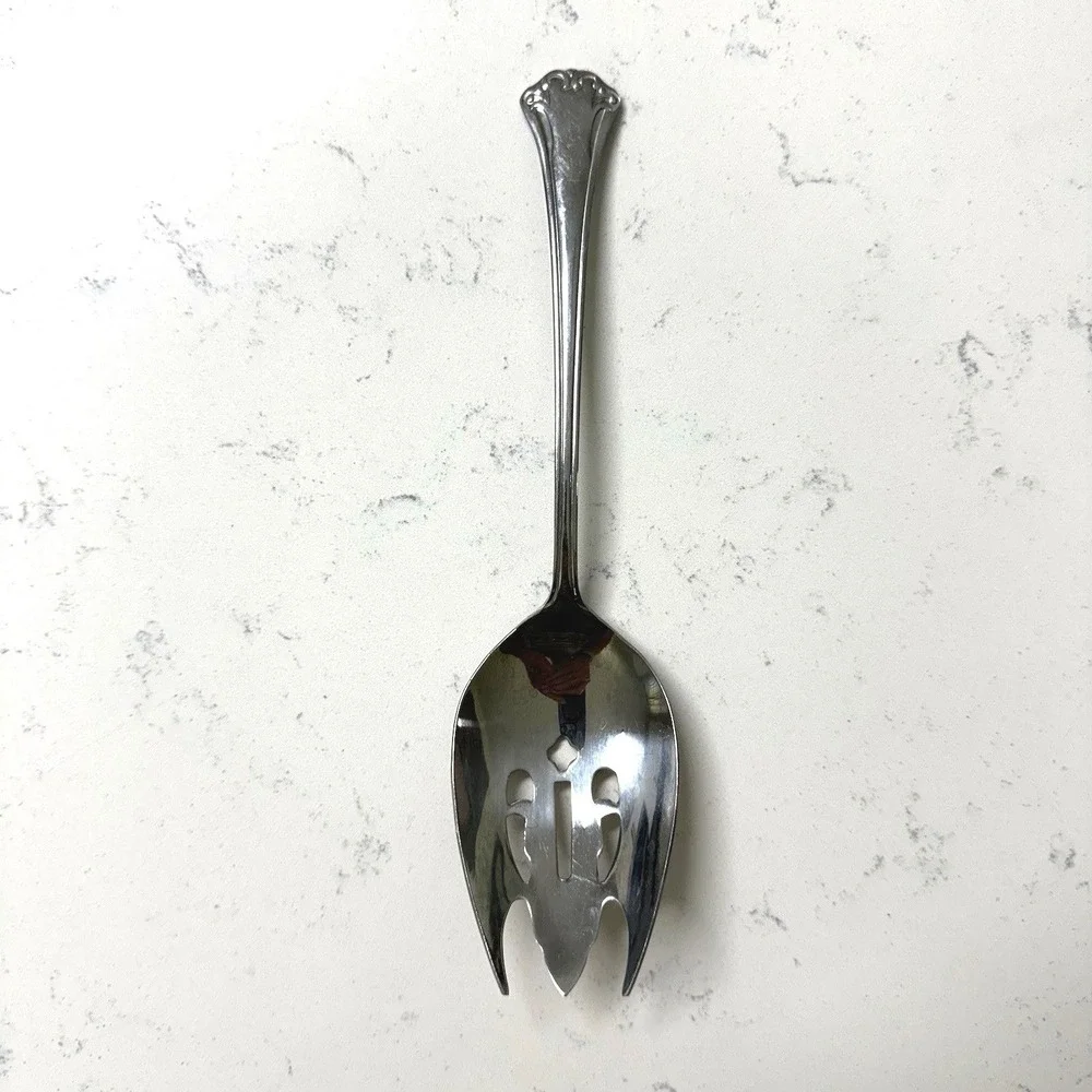 Reed & Barton LYNDON Stainless Glossy Silverware Pierced Vegetable Serving Spoon